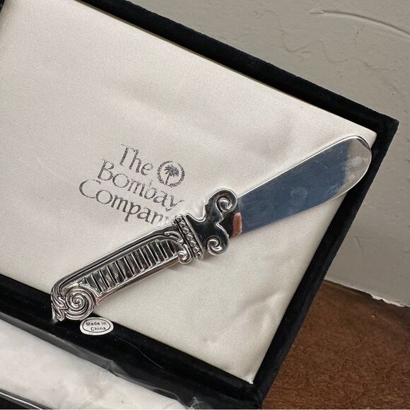 Bombay Company | 4 Godinger silver plate butter knives servicing knife NEW - Picture 3 of 7